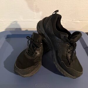 Asics Men's Black Athletic Running Sneakers